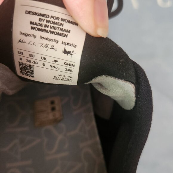 Saysh One size 8 womens An Everyday, Multipurpose Shoe sneaker shoe - Picture 5 of 6